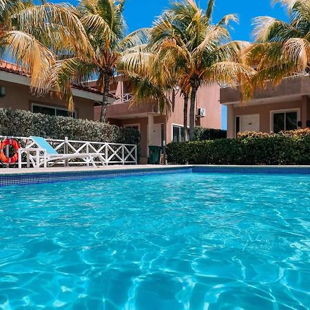 Caribbean Beach Resort Blenchi Curacao Willemstad Bagian luar foto