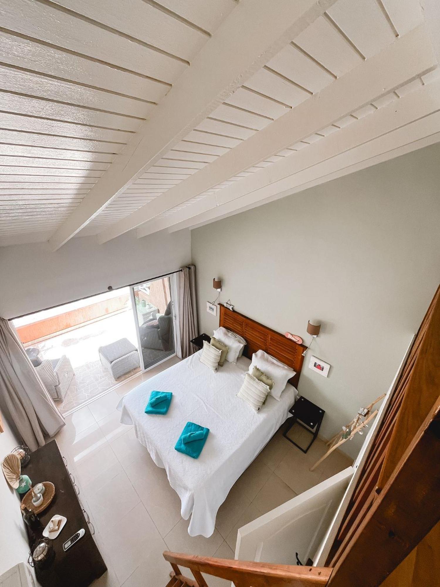 Caribbean Beach Resort Blenchi Curacao Willemstad Bagian luar foto