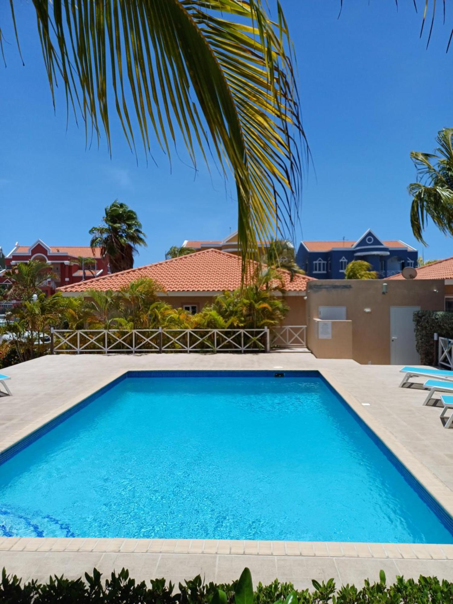 Caribbean Beach Resort Blenchi Curacao Willemstad Bagian luar foto